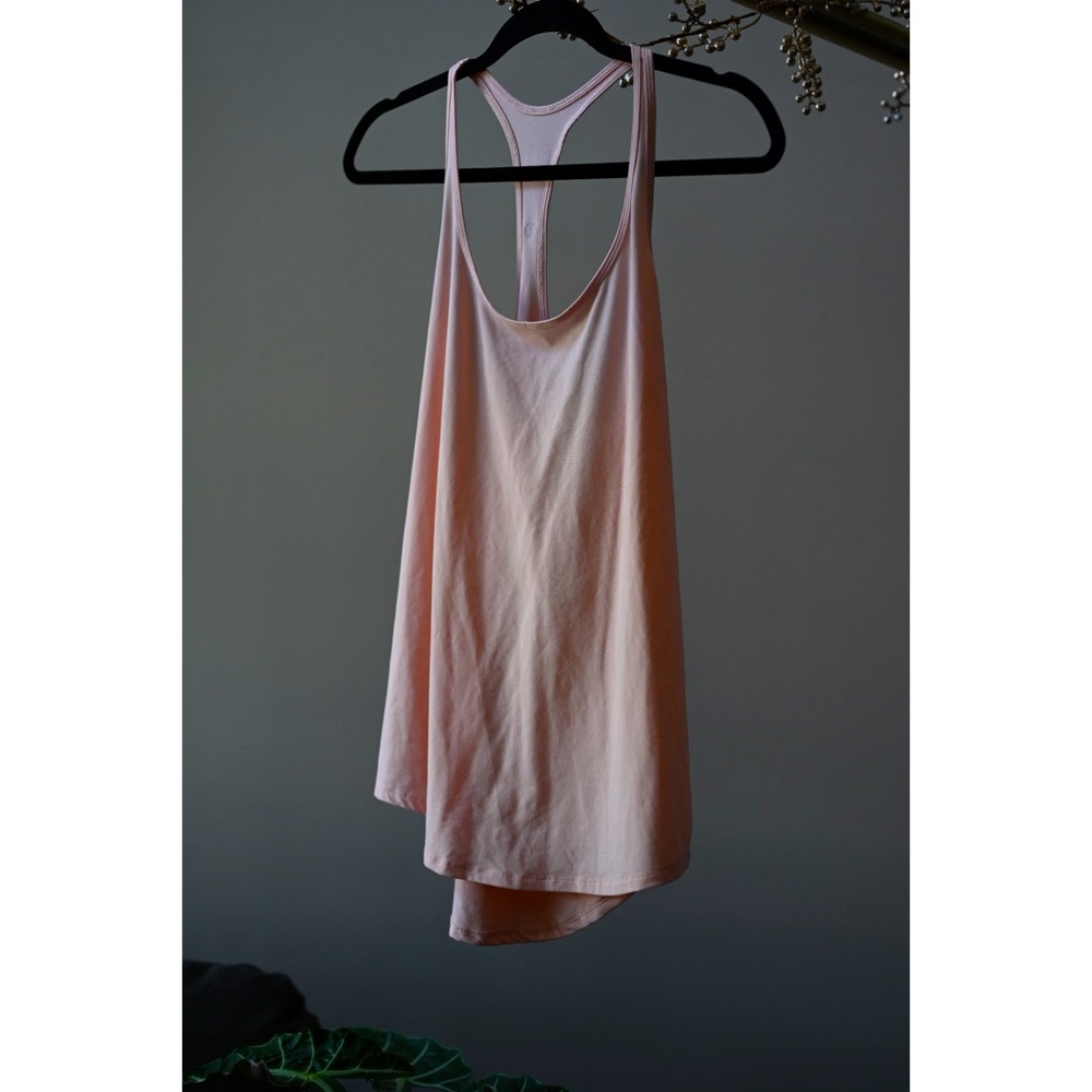 Lululemon tank